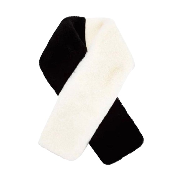 NEW Apparis Layne Faux Fur Stole & Ear Muff Bundle Set ON TREND - Picture 4 of 12